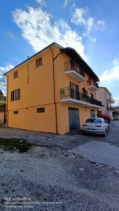 Foto 10 di 11 - Appartamento in vendita a Tagliacozzo