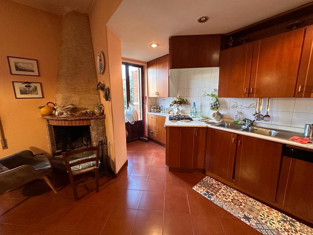 Foto 11 di 24 - Villa a schiera in vendita a Avezzano