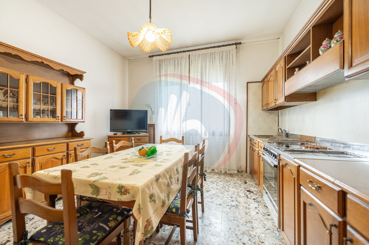 Foto 5 di 20 - Villa a schiera in vendita a Montegrotto Terme