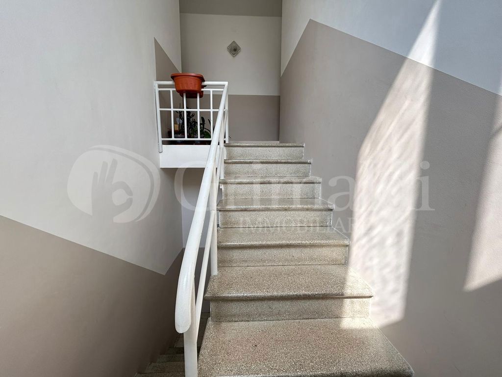 Foto 10 di 17 - Appartamento in vendita a Jesi
