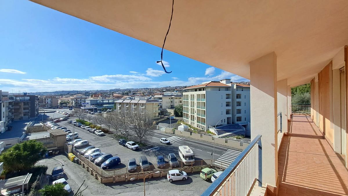 Foto 4 di 19 - Appartamento in vendita a Catania