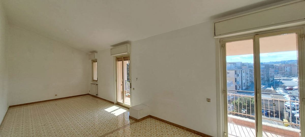 Foto 2 di 19 - Appartamento in vendita a Catania