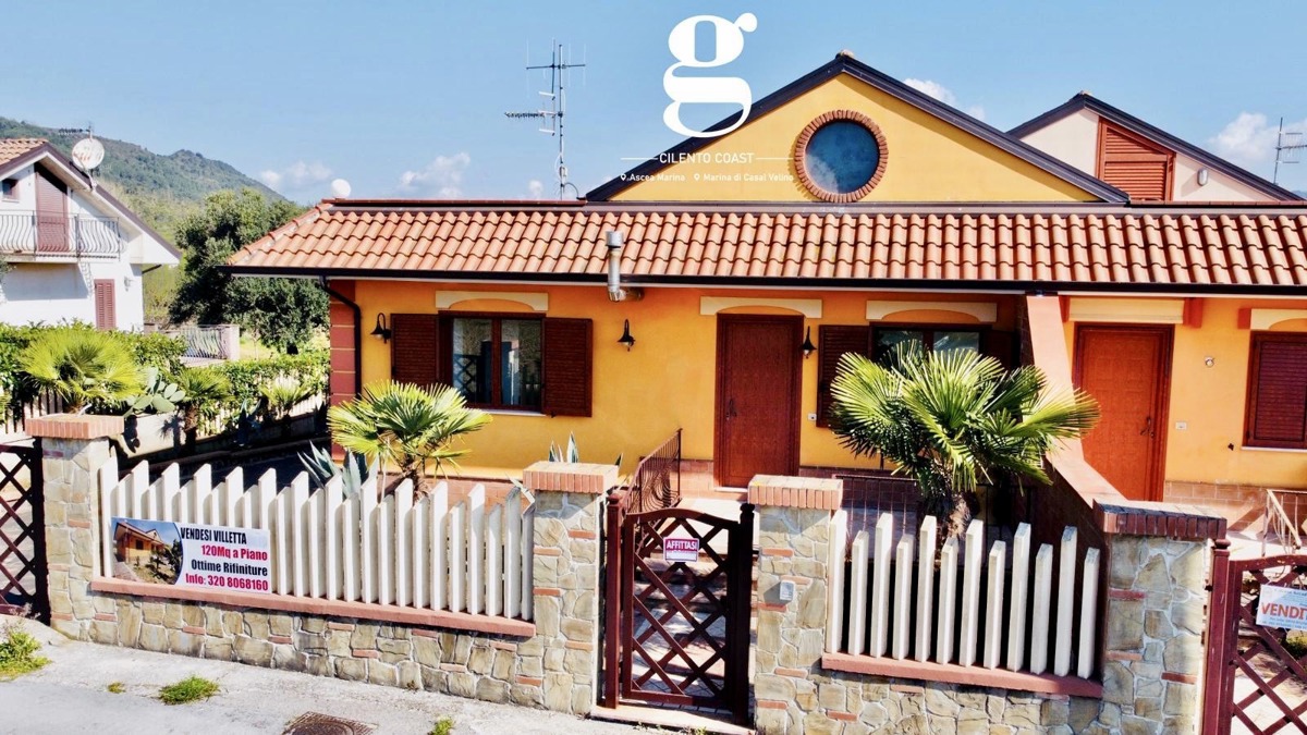 Foto 2 di 15 - Villa in vendita a Casal Velino