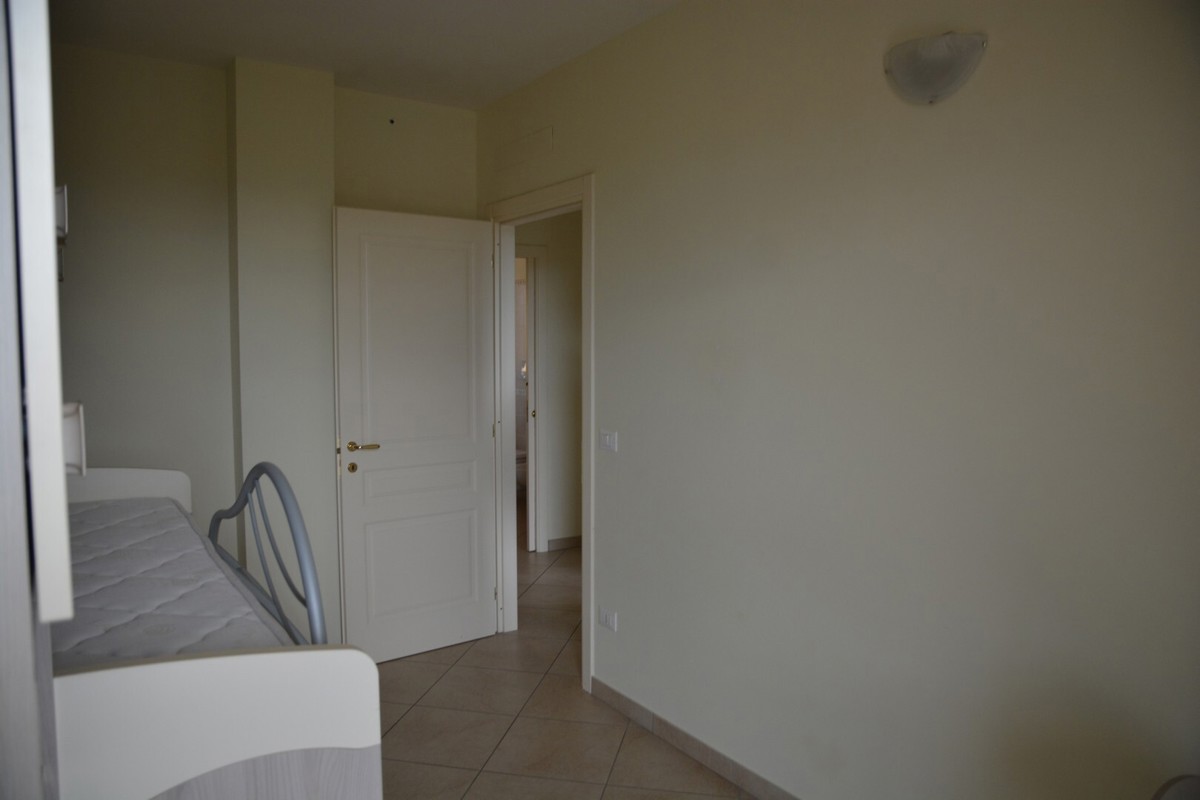 Foto 15 di 25 - Appartamento in affitto a Pescara