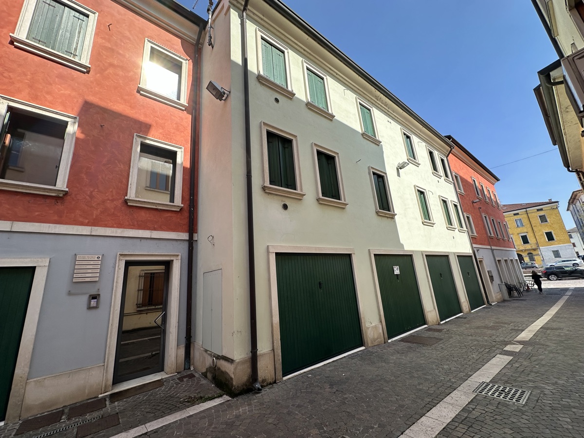 Foto 1 di 11 - Appartamento in vendita a Legnago