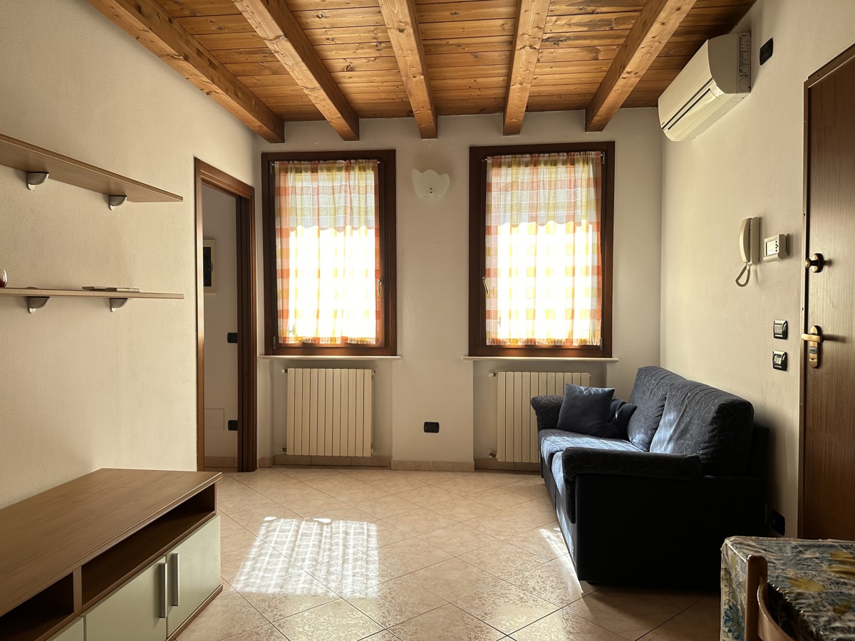 Foto 1 di 7 - Appartamento in affitto a Legnago