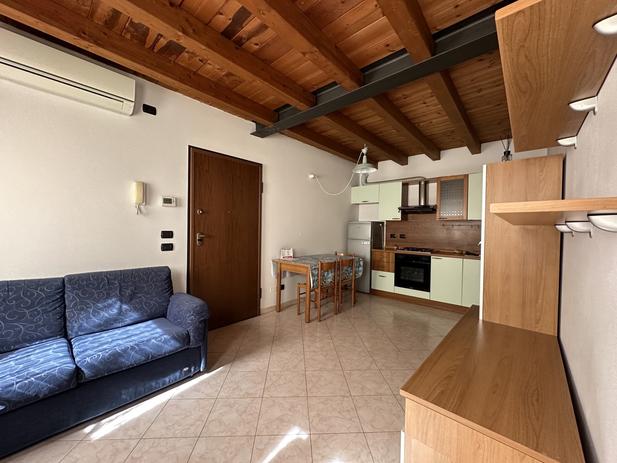 Foto 2 di 7 - Appartamento in affitto a Legnago