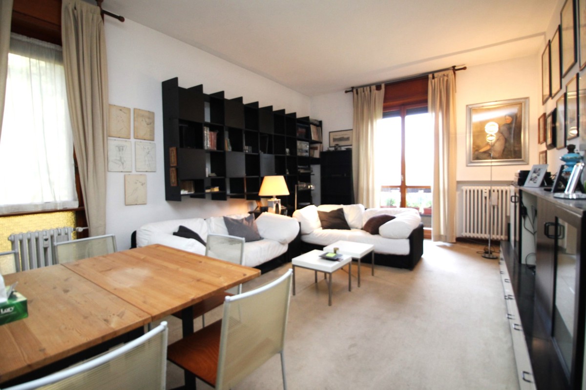 Foto 1 di 24 - Appartamento in vendita a Legnano
