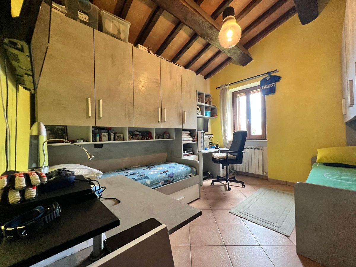 Foto 22 di 27 - Appartamento in vendita a Spoleto