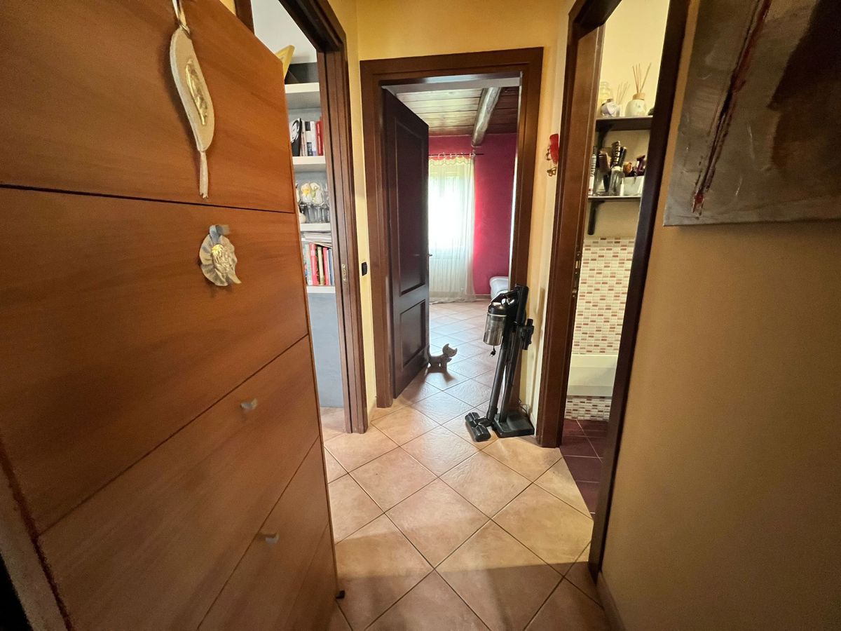 Foto 18 di 27 - Appartamento in vendita a Spoleto