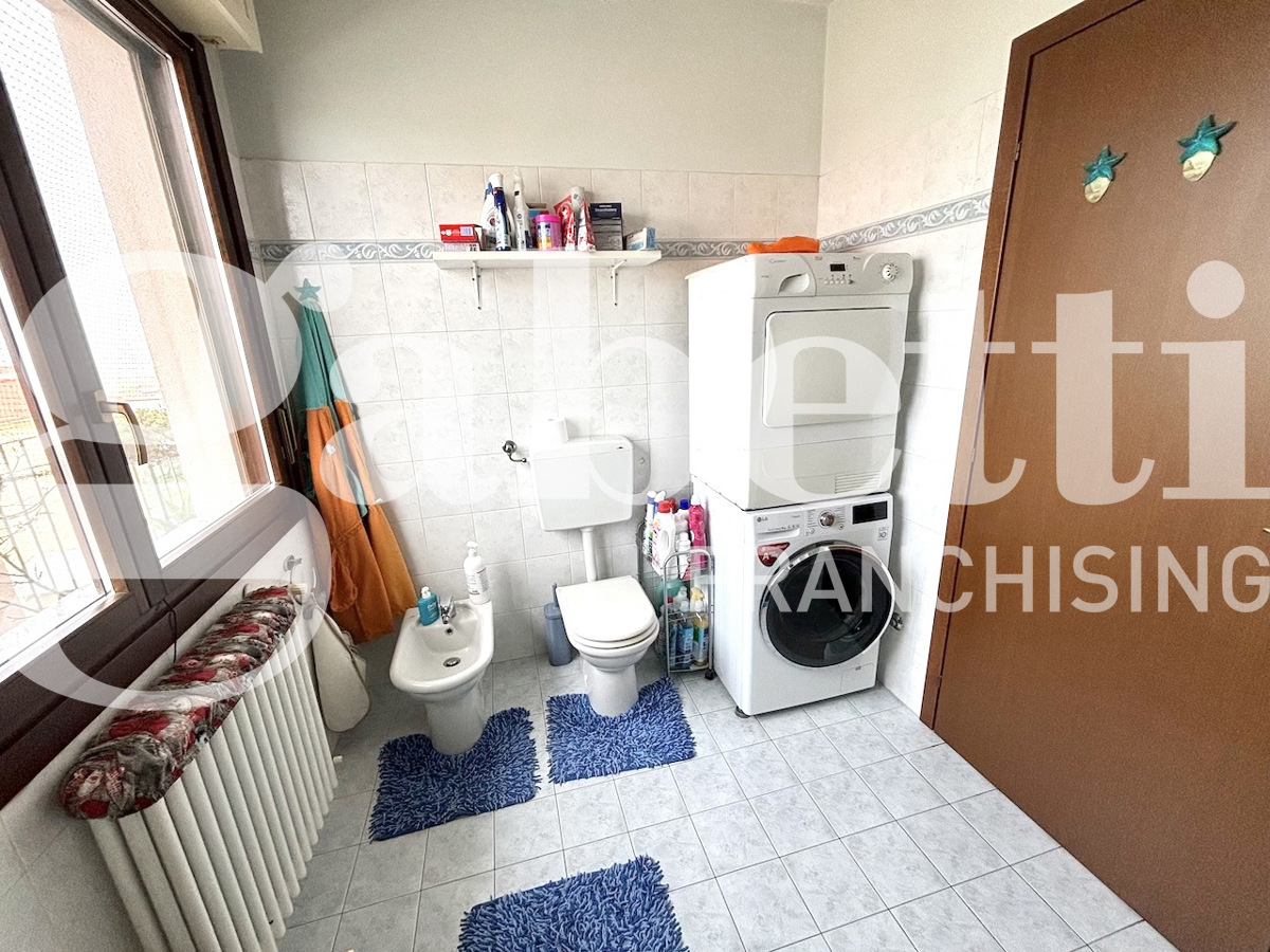 Foto 15 di 24 - Appartamento in vendita a Parma