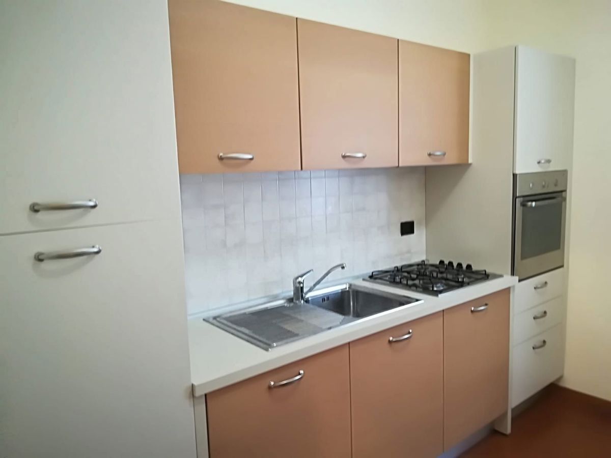 Foto 3 di 31 - Appartamento in affitto a Terni