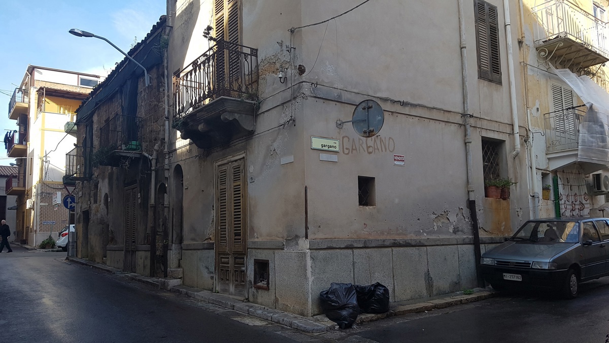 Foto 1 di 3 - Palazzo o stabile in vendita a Bagheria