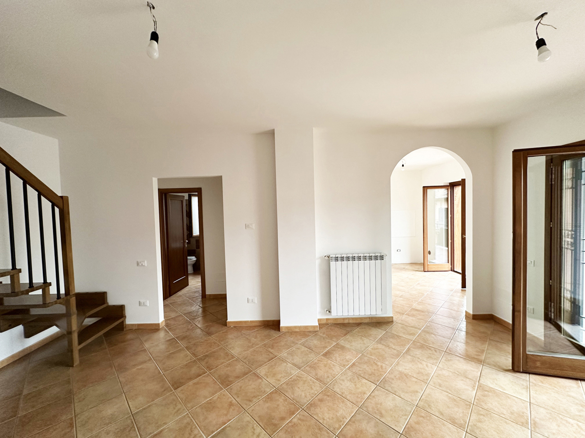 Foto 2 di 13 - Appartamento in vendita a Civita Castellana