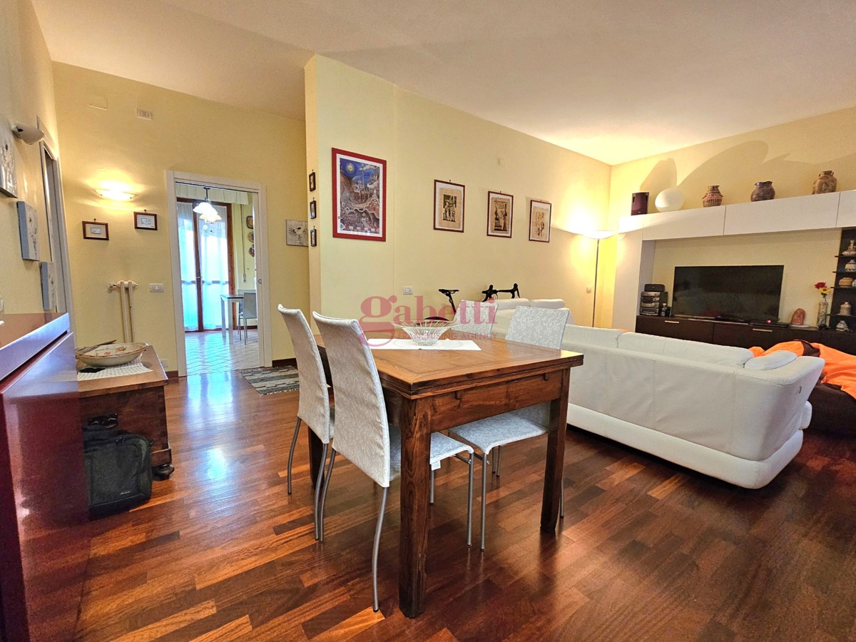 Foto 1 di 34 - Appartamento in vendita a Firenze