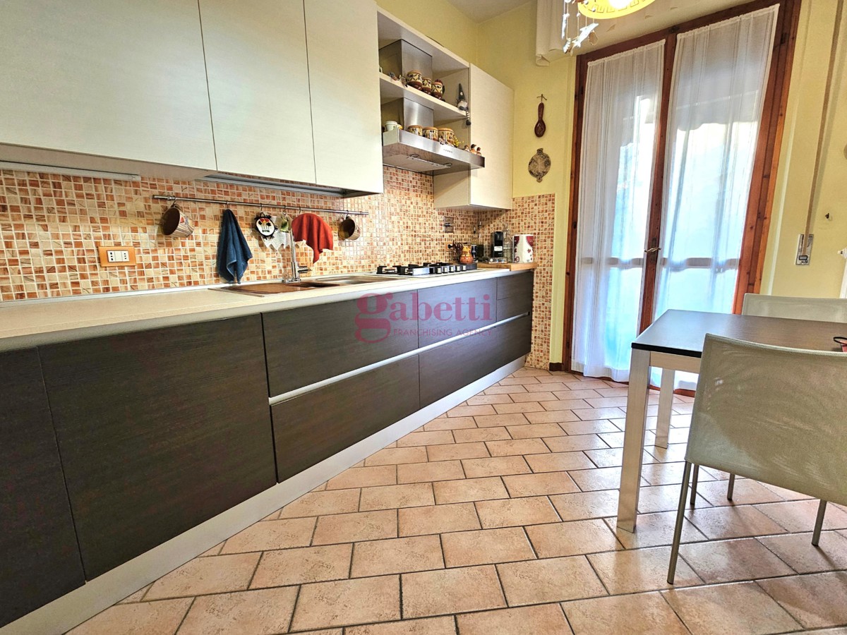 Foto 2 di 34 - Appartamento in vendita a Firenze
