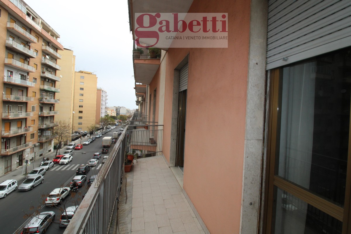 Foto 20 di 22 - Appartamento in vendita a Catania