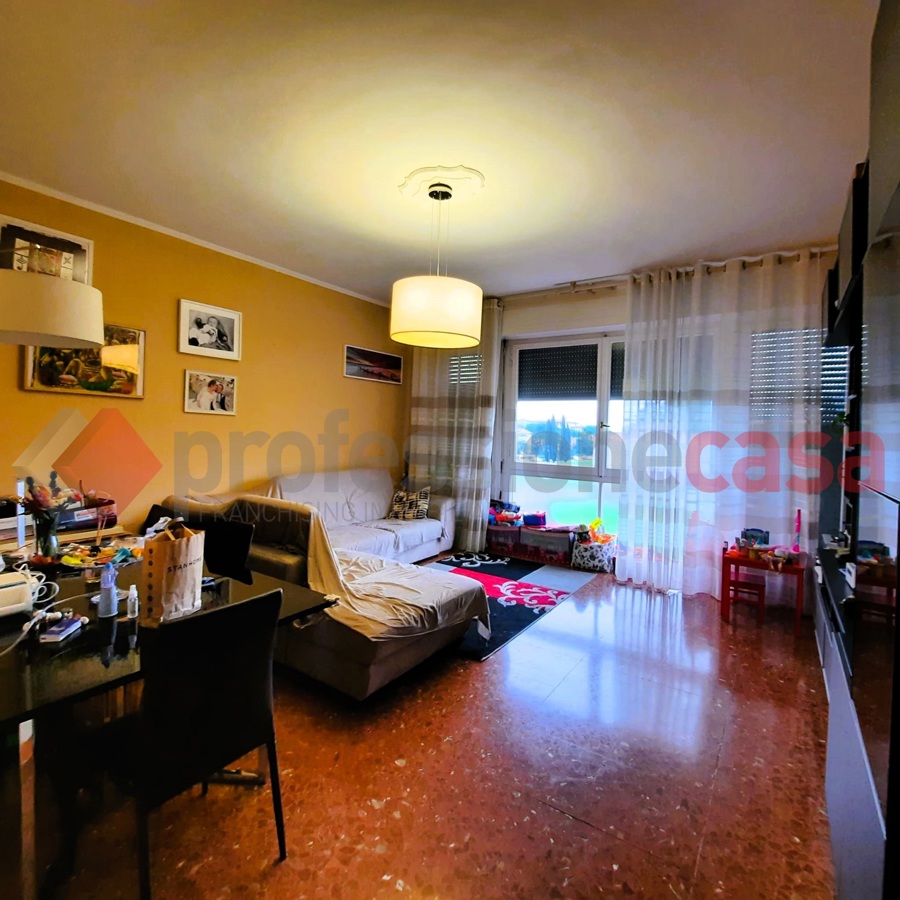 Foto 2 di 17 - Appartamento in vendita a Pisa