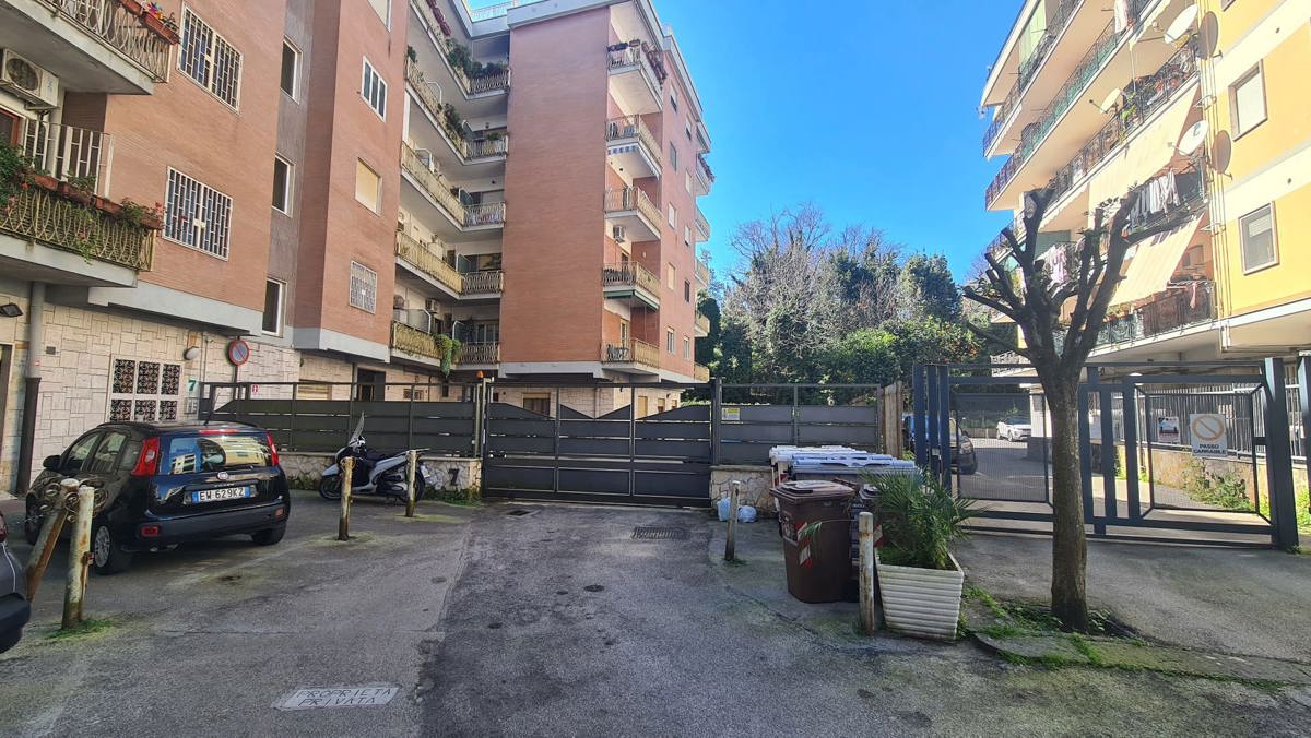 Foto 11 di 16 - Appartamento in affitto a Napoli