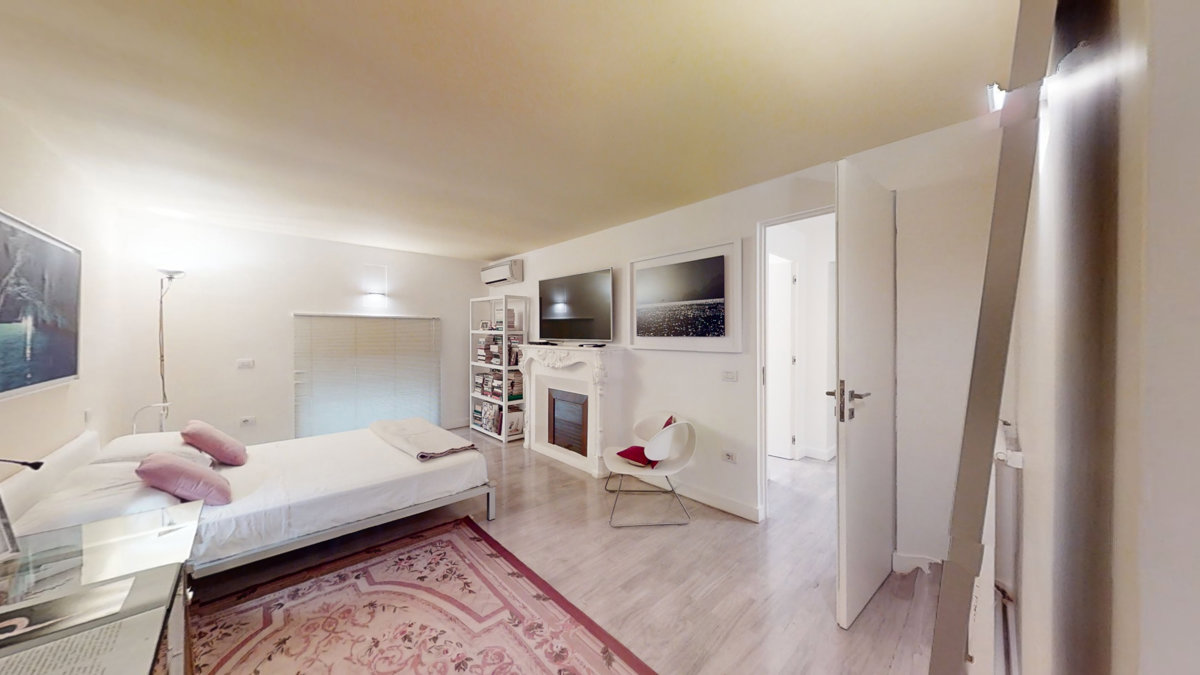 Foto 18 di 38 - Appartamento in vendita a Napoli