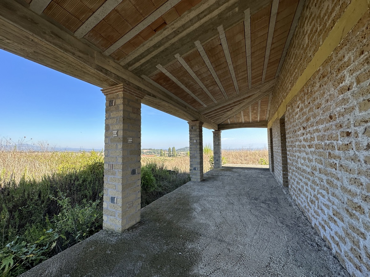Foto 3 di 13 - Villa a schiera in vendita a Monterosi