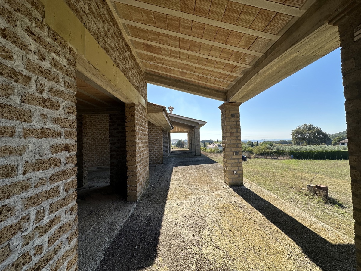 Foto 2 di 13 - Villa a schiera in vendita a Monterosi