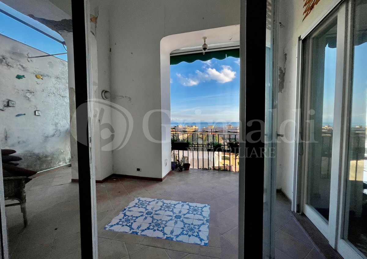 Foto 20 di 27 - Appartamento in vendita a Salerno