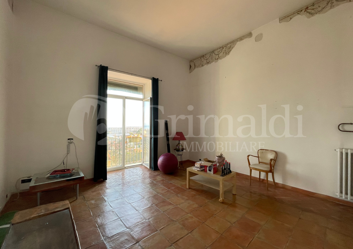 Foto 23 di 27 - Appartamento in vendita a Salerno