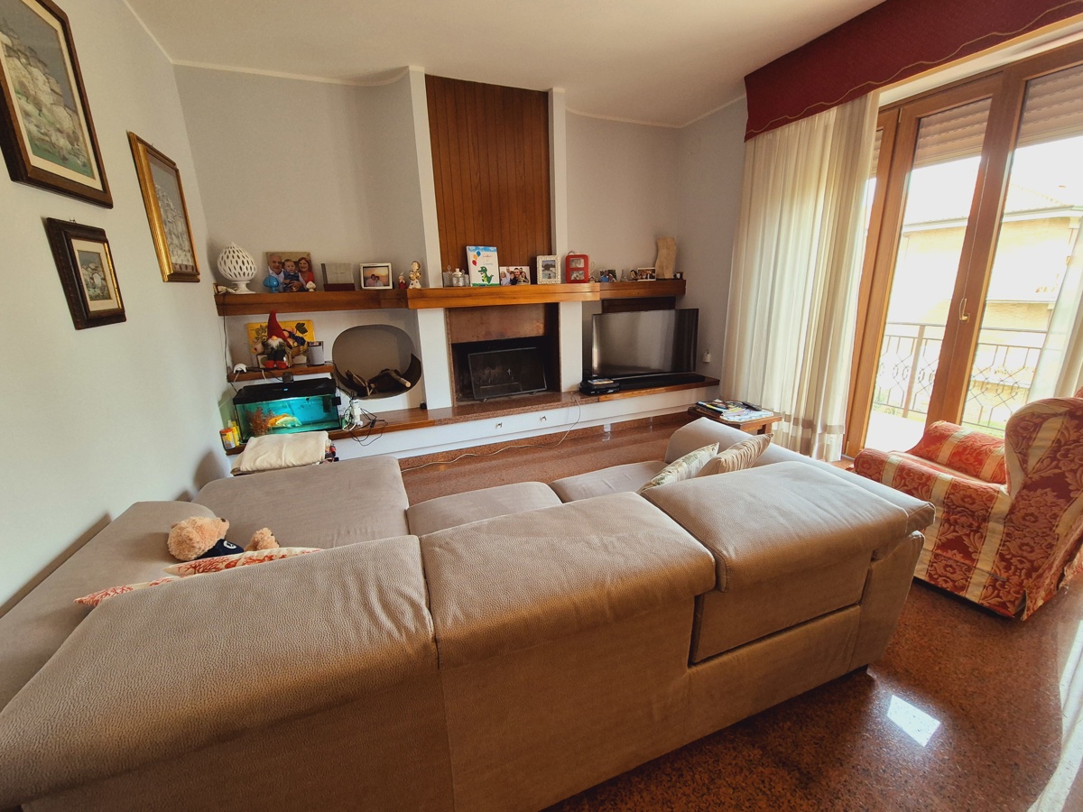 Foto 12 di 32 - Appartamento in vendita a Perugia