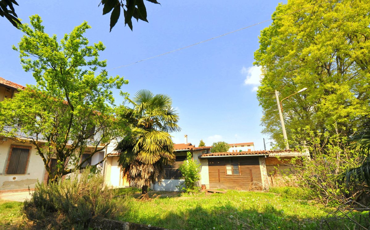 Foto 2 di 21 - Casa indipendente in vendita a Inveruno