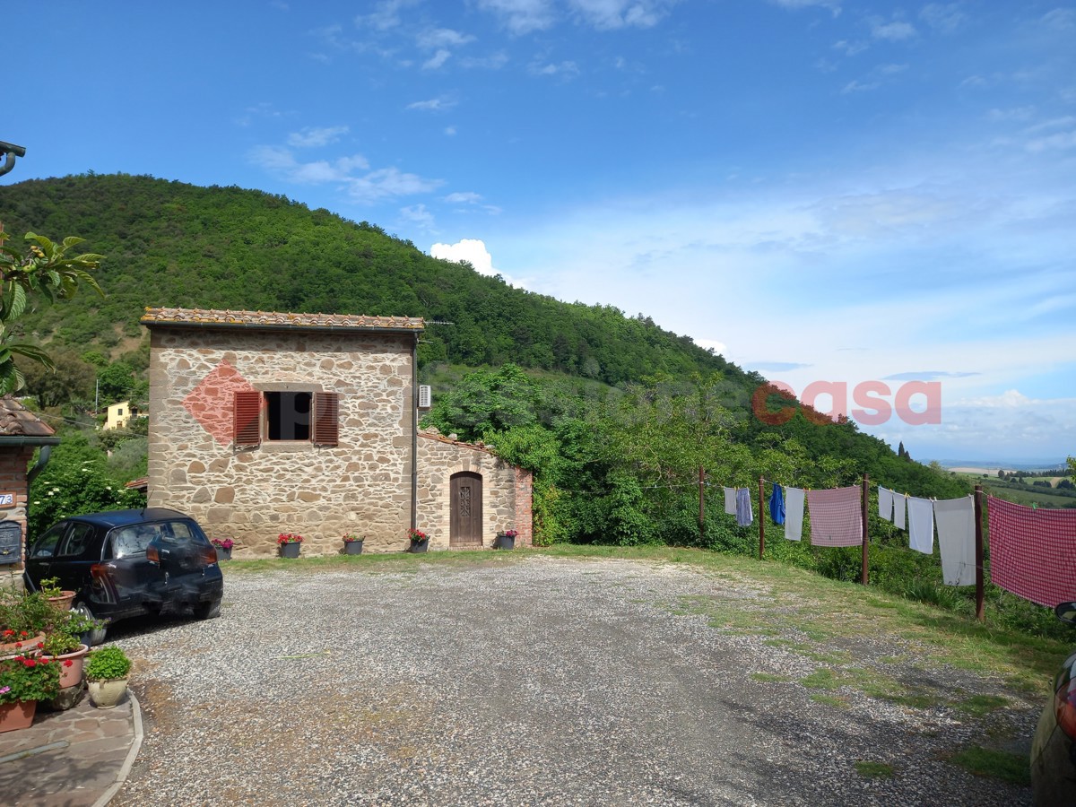Foto 6 di 47 - Appartamento in vendita a Montecatini Val di Cecina