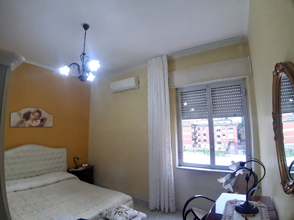 Foto 9 di 15 - Appartamento in vendita a Napoli