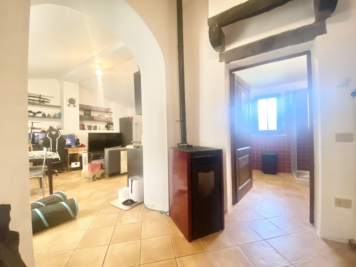 Foto 3 di 18 - Appartamento in vendita a Cavriglia