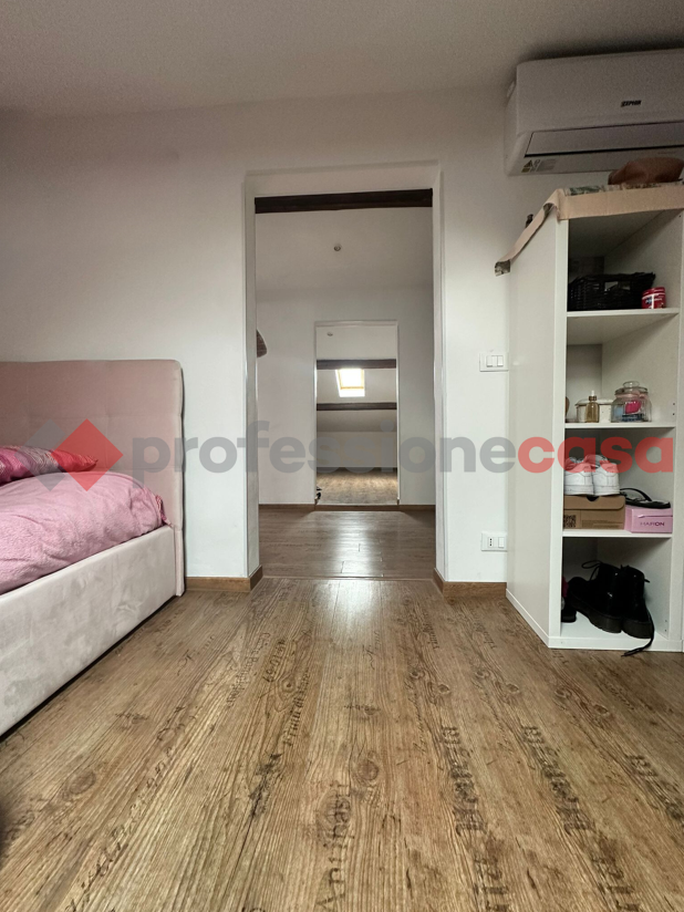 Foto 26 di 27 - Appartamento in vendita a Livorno