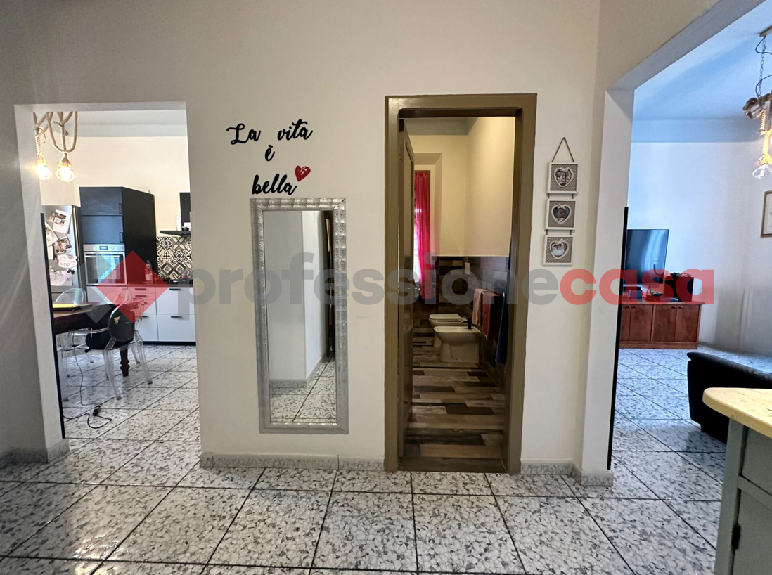 Foto 11 di 27 - Appartamento in vendita a Livorno