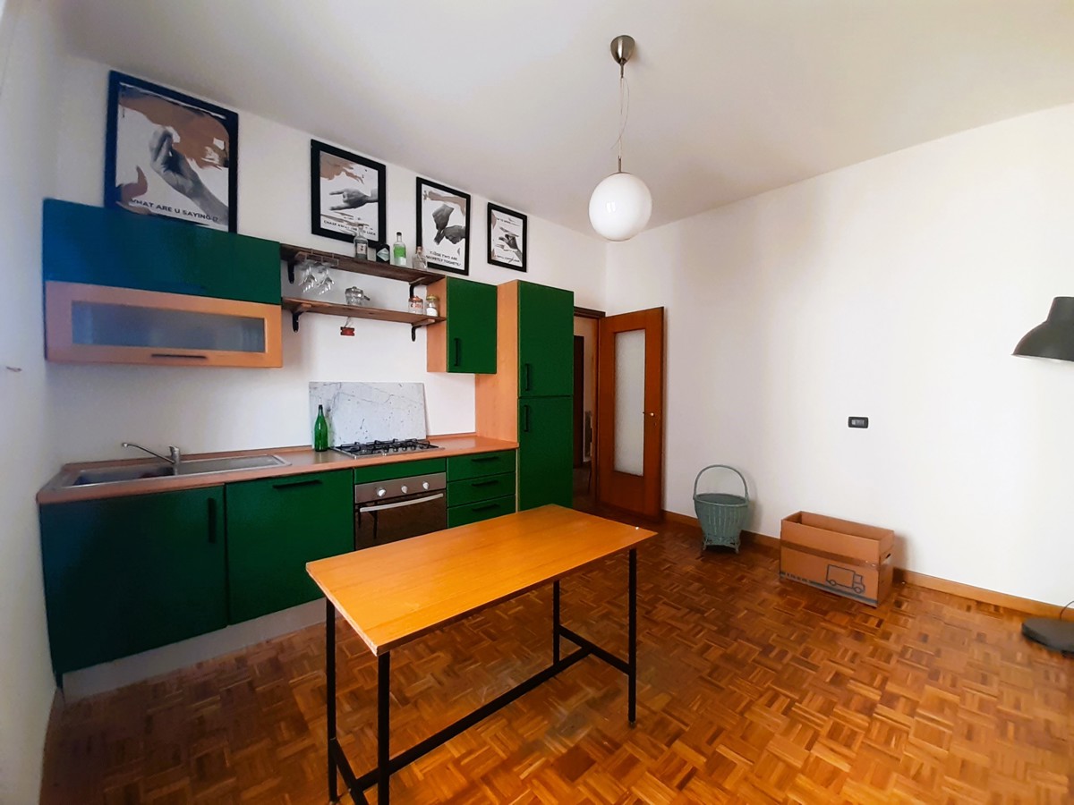 Foto 1 di 13 - Appartamento in vendita a Besana in Brianza
