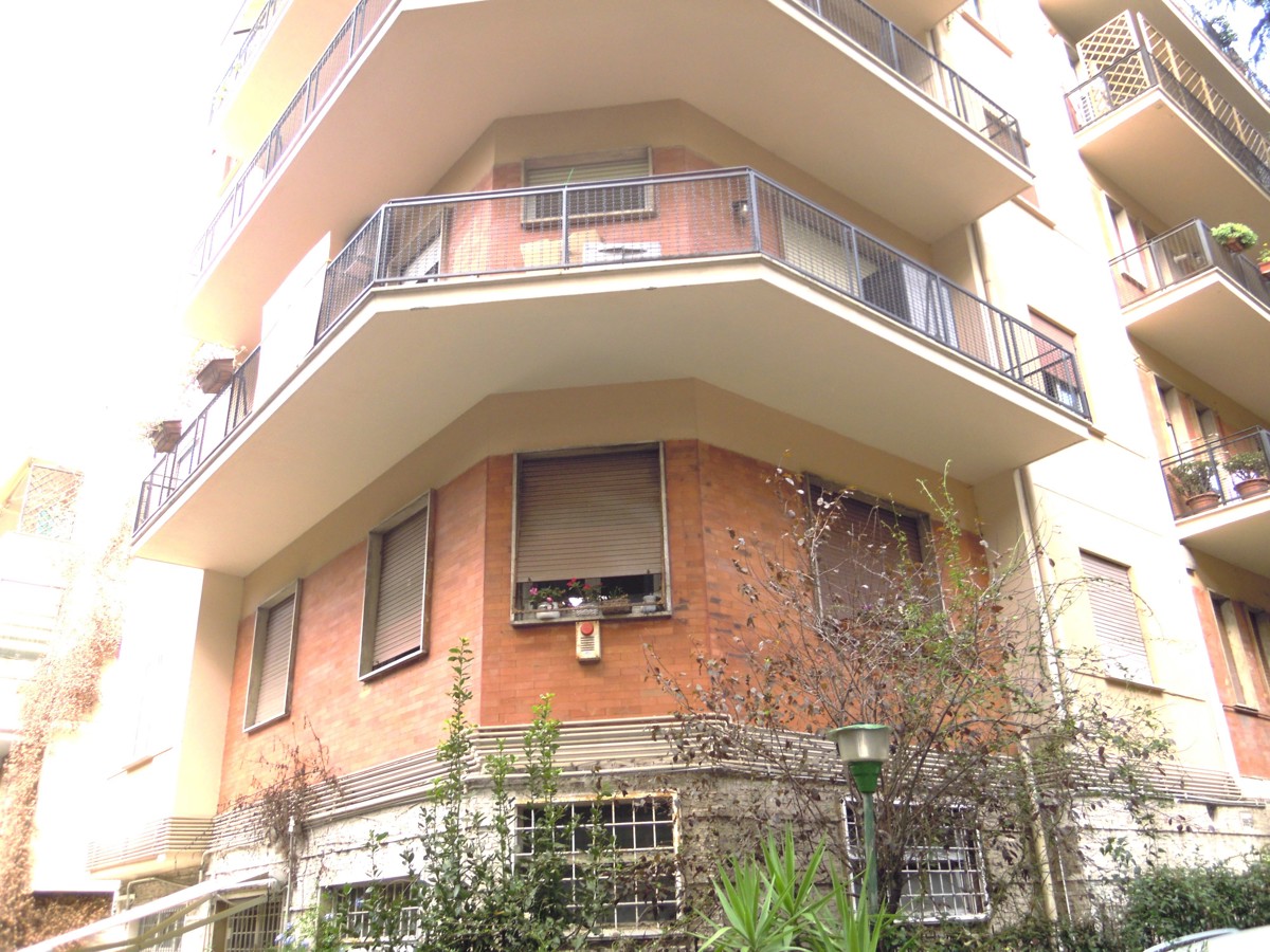 Foto 5 di 46 - Appartamento in vendita a Roma