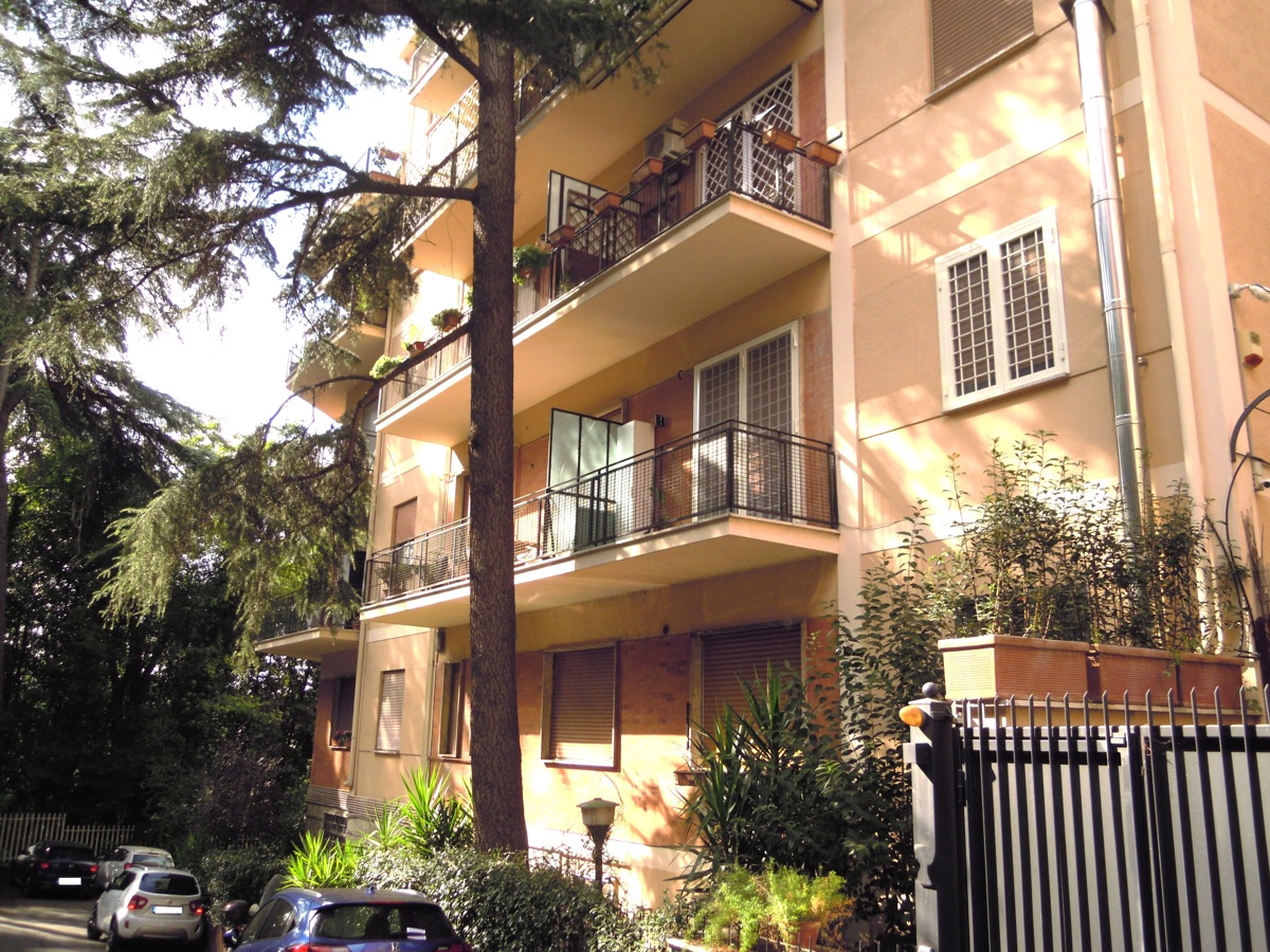 Foto 1 di 46 - Appartamento in vendita a Roma