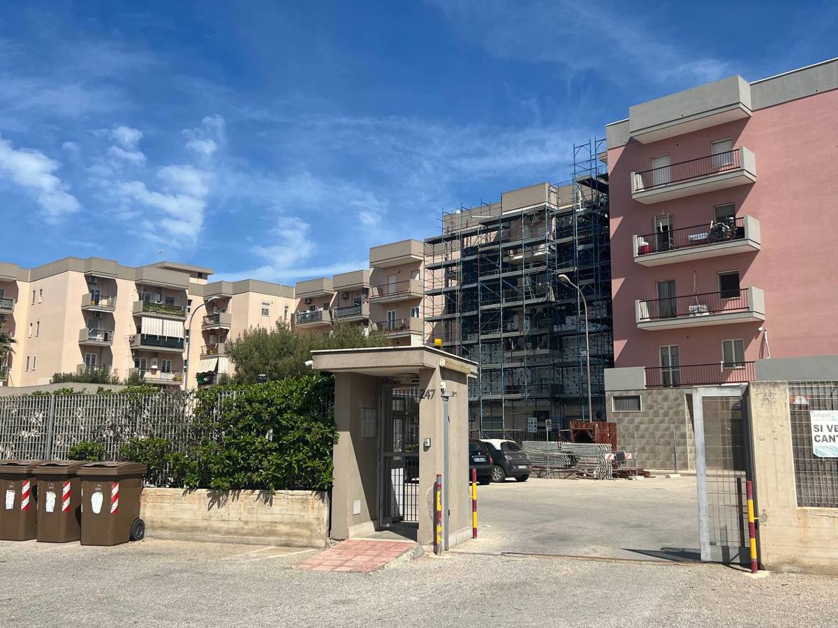Foto 3 di 32 - Appartamento in vendita a Taranto