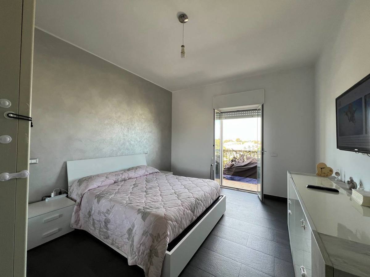Foto 20 di 32 - Appartamento in vendita a Taranto