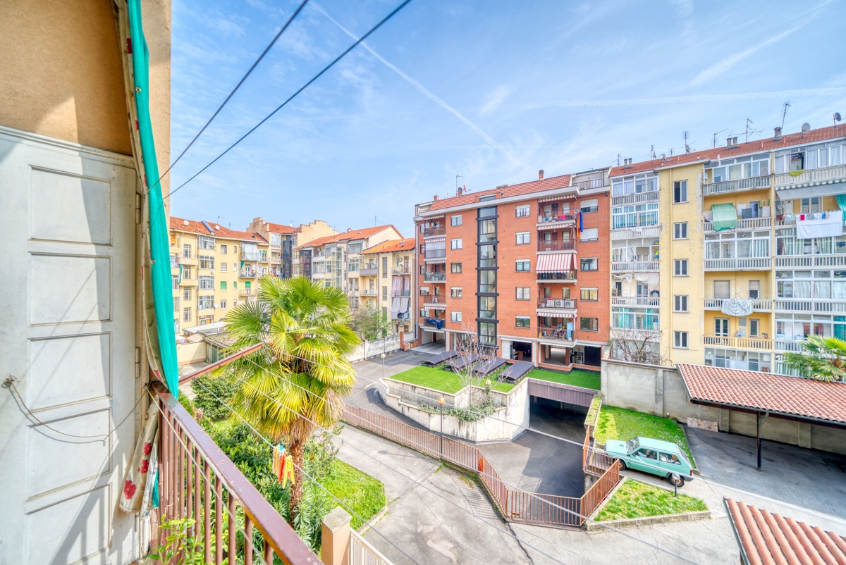 Foto 12 di 23 - Appartamento in vendita a Torino