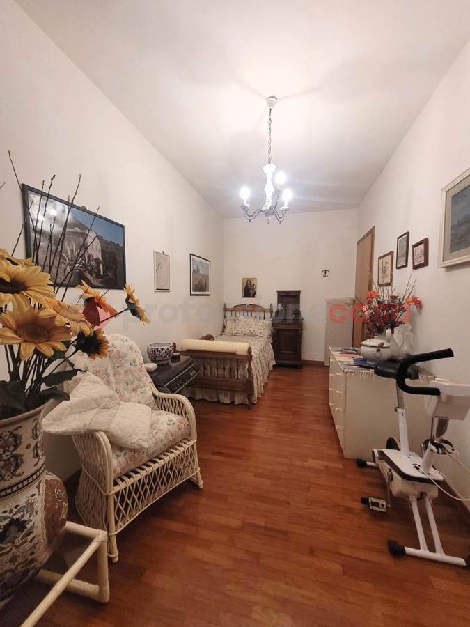 Foto 18 di 22 - Appartamento in vendita a Livorno