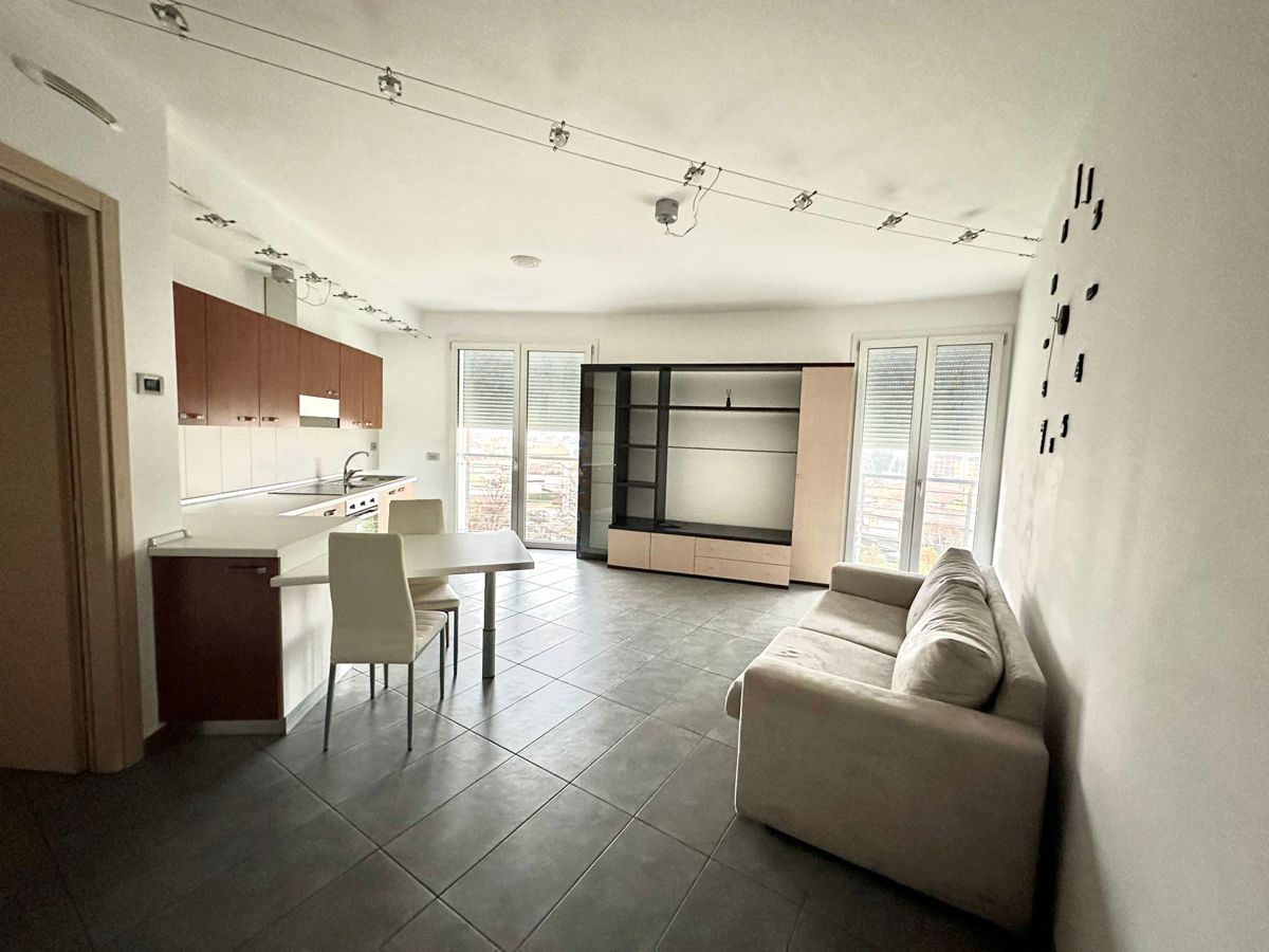 Foto 2 di 15 - Appartamento in vendita a Borgomanero