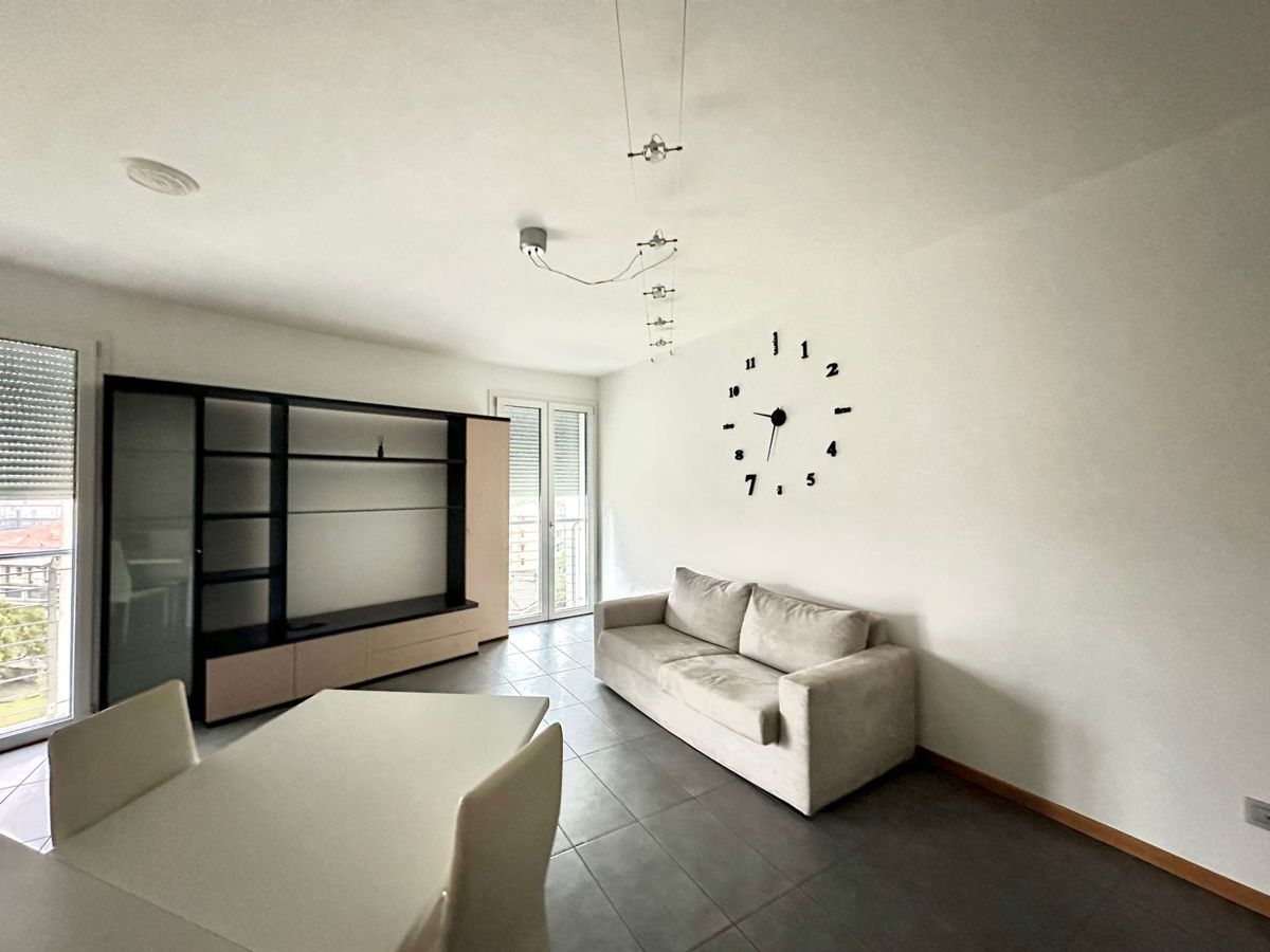 Foto 3 di 15 - Appartamento in vendita a Borgomanero