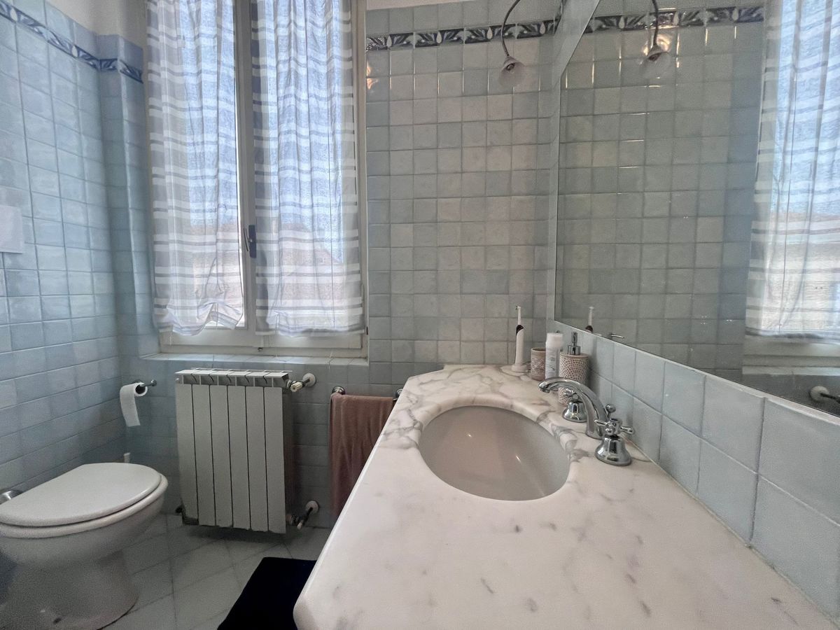 Foto 11 di 33 - Appartamento in vendita a Cremona