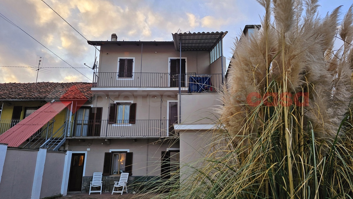 Foto 1 di 29 - Casa indipendente in vendita a Vigone