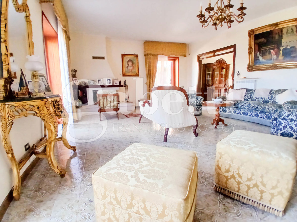 Foto 20 di 31 - Villa in vendita a Giugliano in Campania
