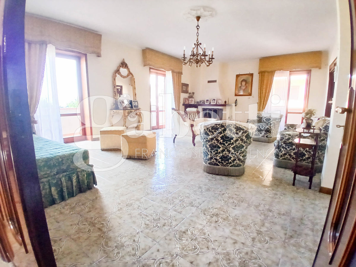 Foto 19 di 31 - Villa in vendita a Giugliano in Campania