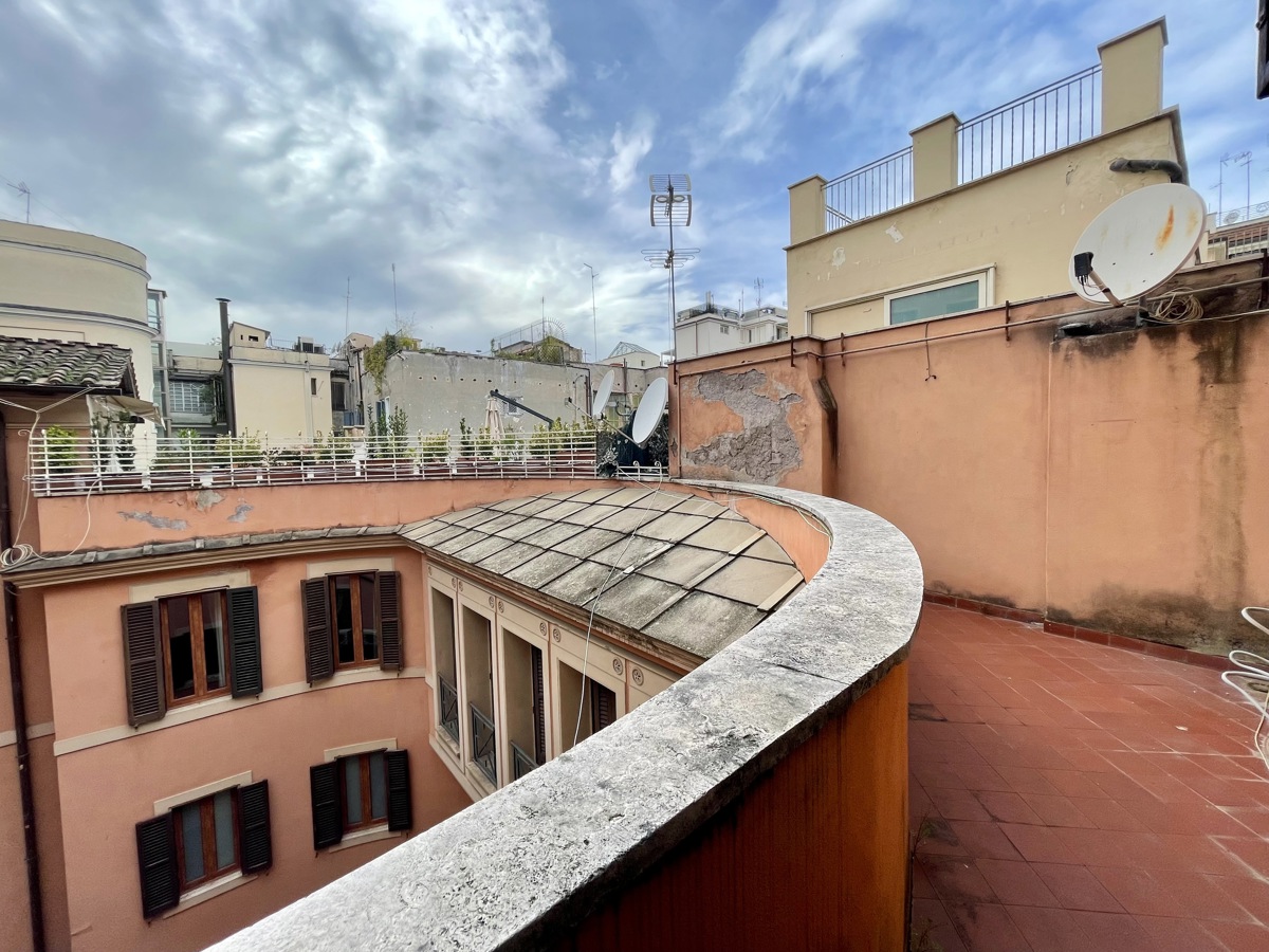 Foto 18 di 27 - Appartamento in affitto a Roma