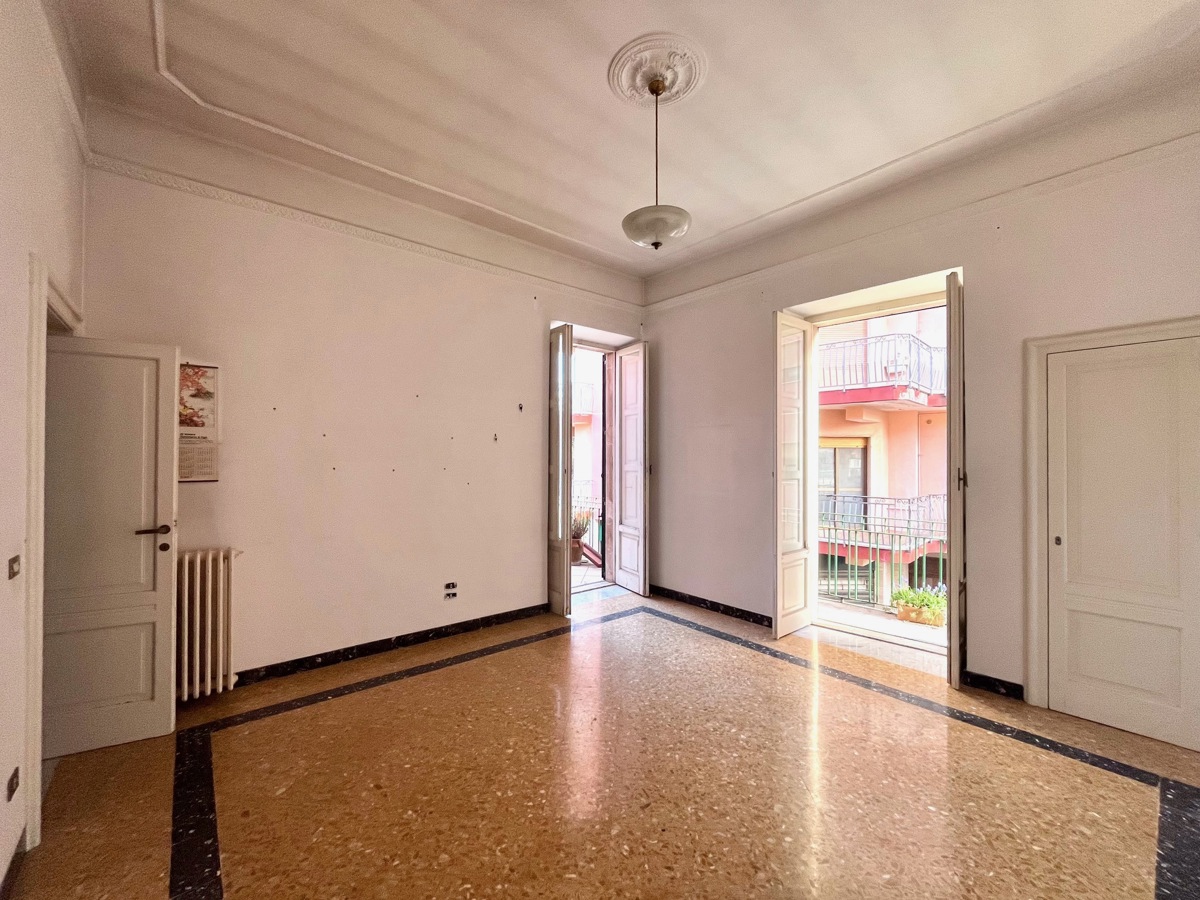 Foto 29 di 40 - Palazzo o stabile in vendita a Turi
